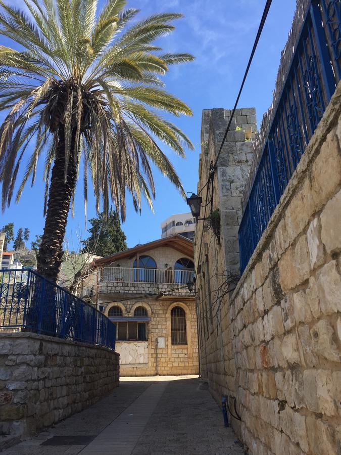 Off The Square Otel Safed Dış mekan fotoğraf